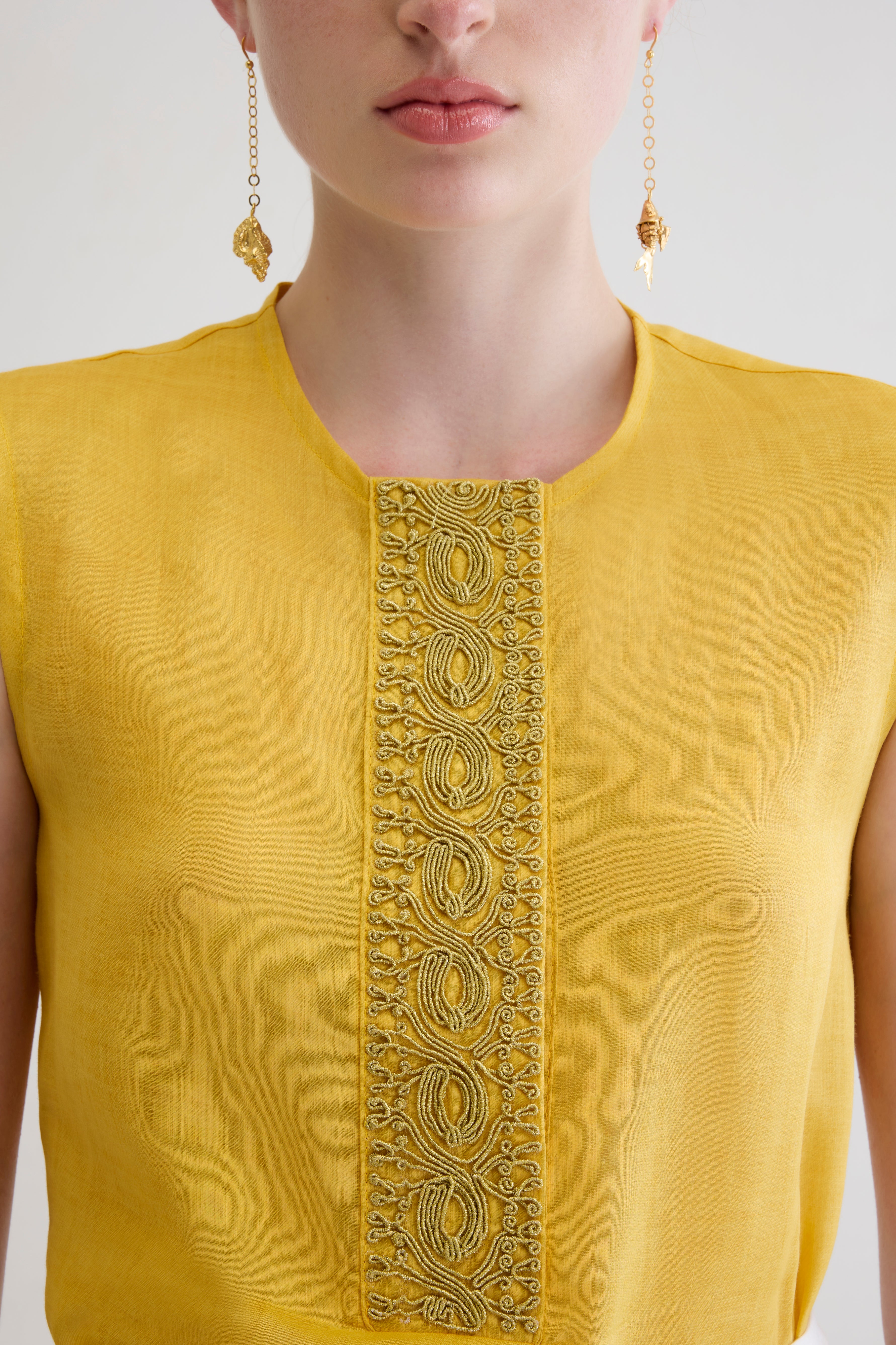 AMALIA CORD EMBROIDERED TOP