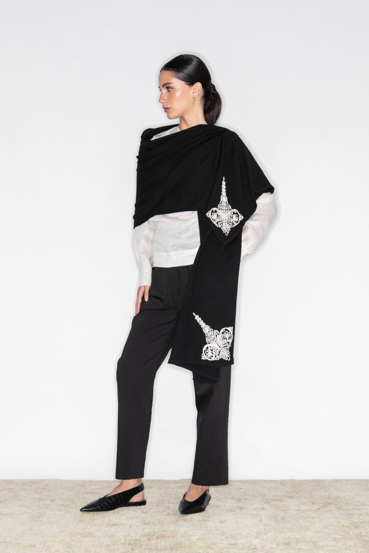 KALLISTI CORD EMBROIDERED SHAWL