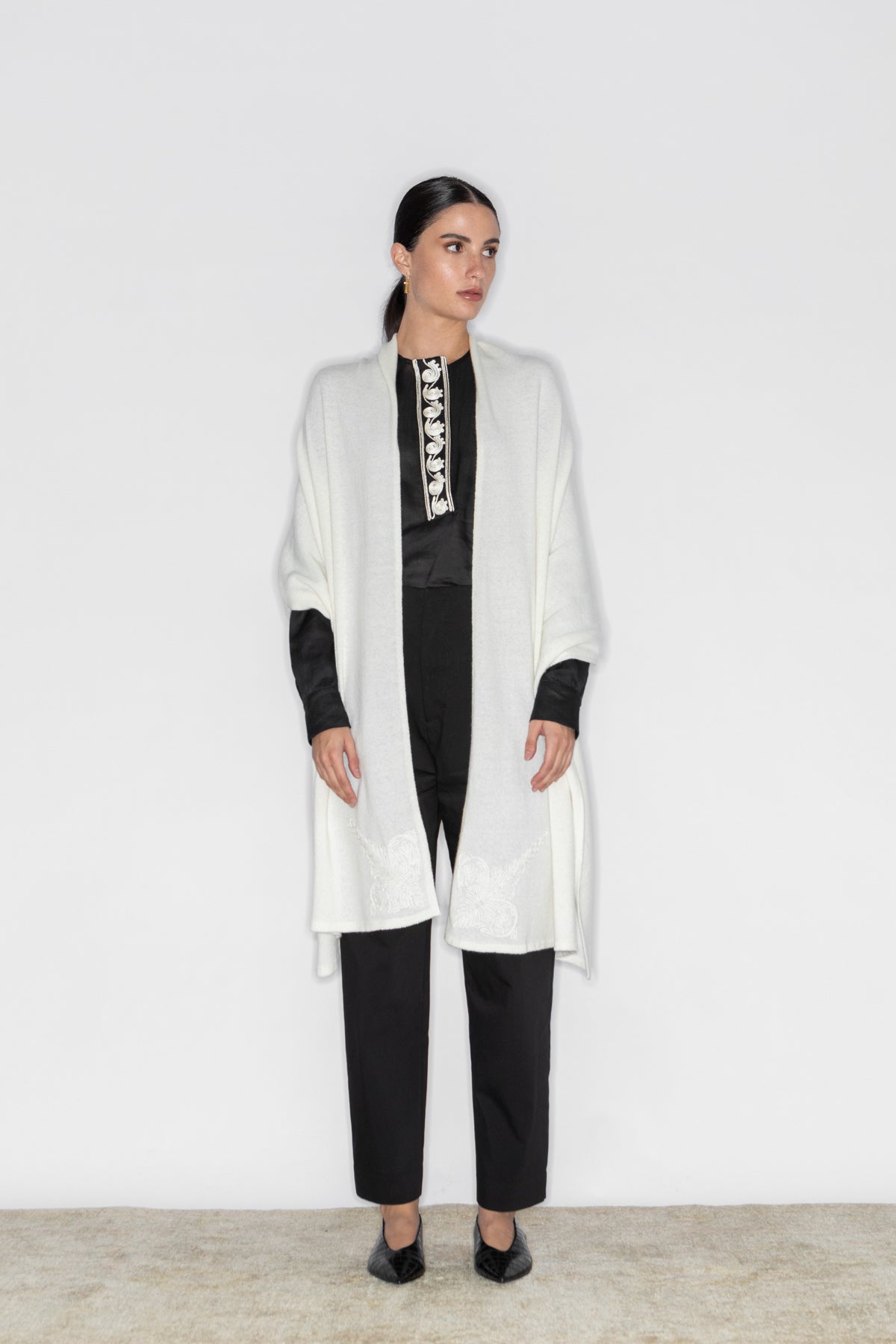 KALLISTI CORD EMBROIDERED SHAWL