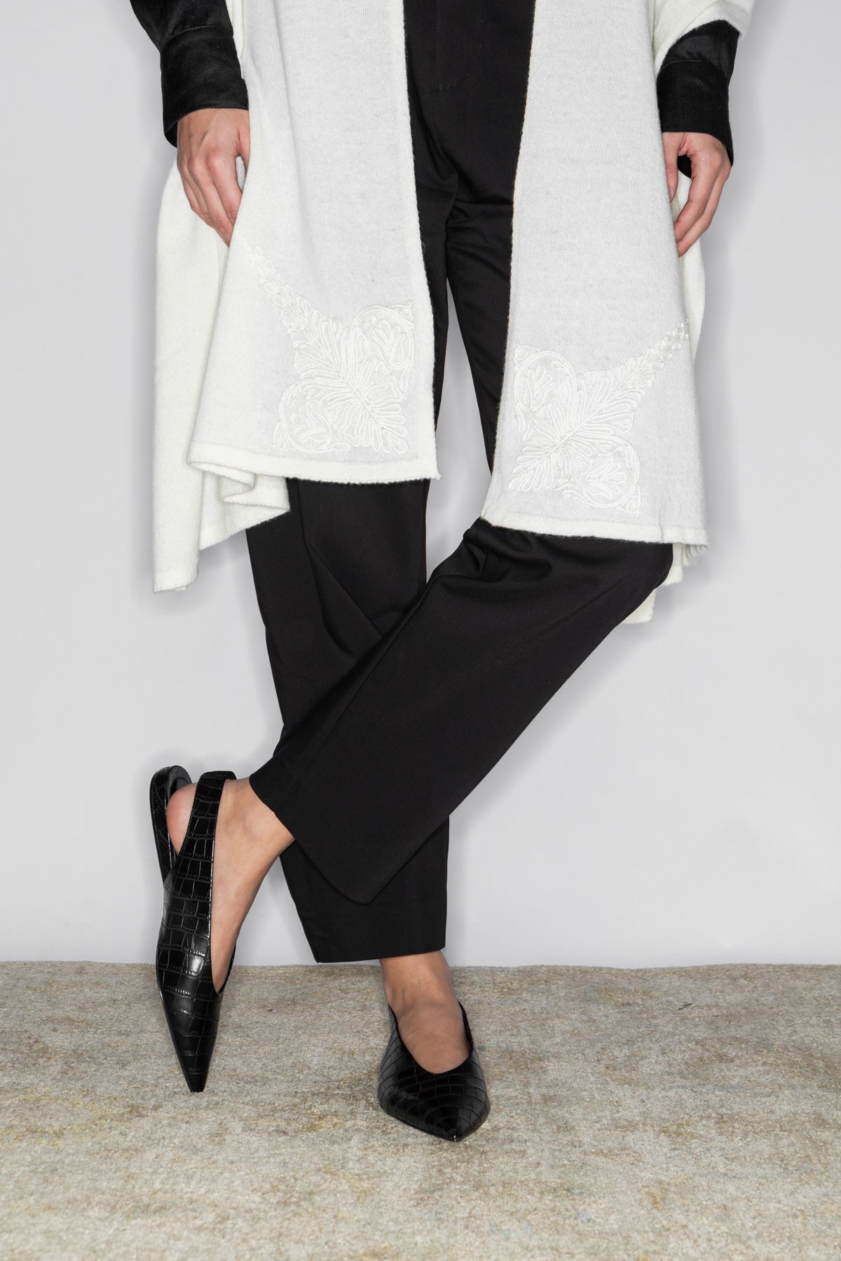 KALLISTI CORD EMBROIDERED SHAWL