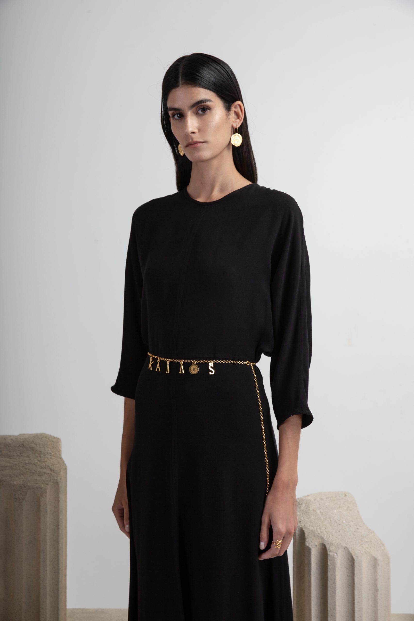 KALLOS MIDI DRESS WITH JEWELRY BELT BLACK