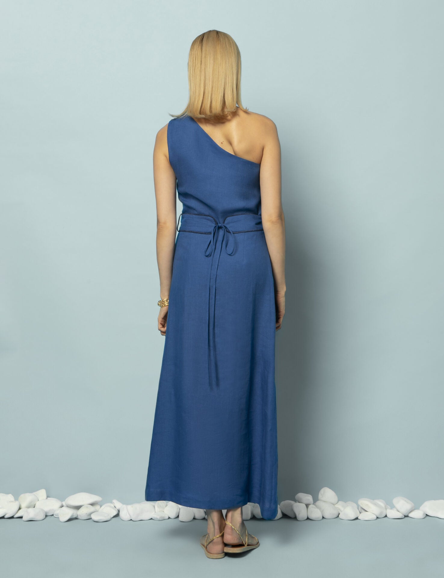 INO ONE SHOULDER LINEN MIDI DRESS WITH GOLDEN BUCKLES GREEK BLUE